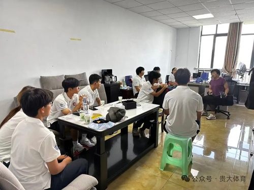 谈球吧官方线路