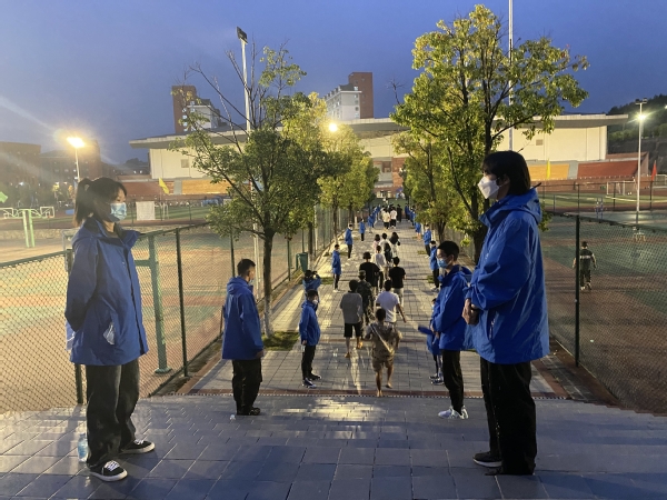 谈球吧指定通道