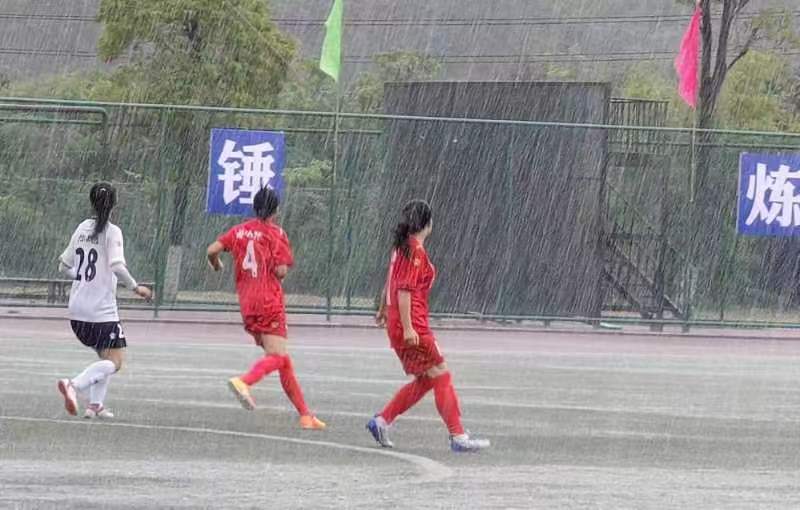 谈球吧超级联赛