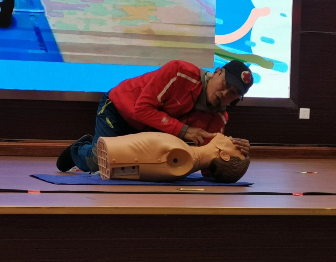 谈球吧赛事资讯平台